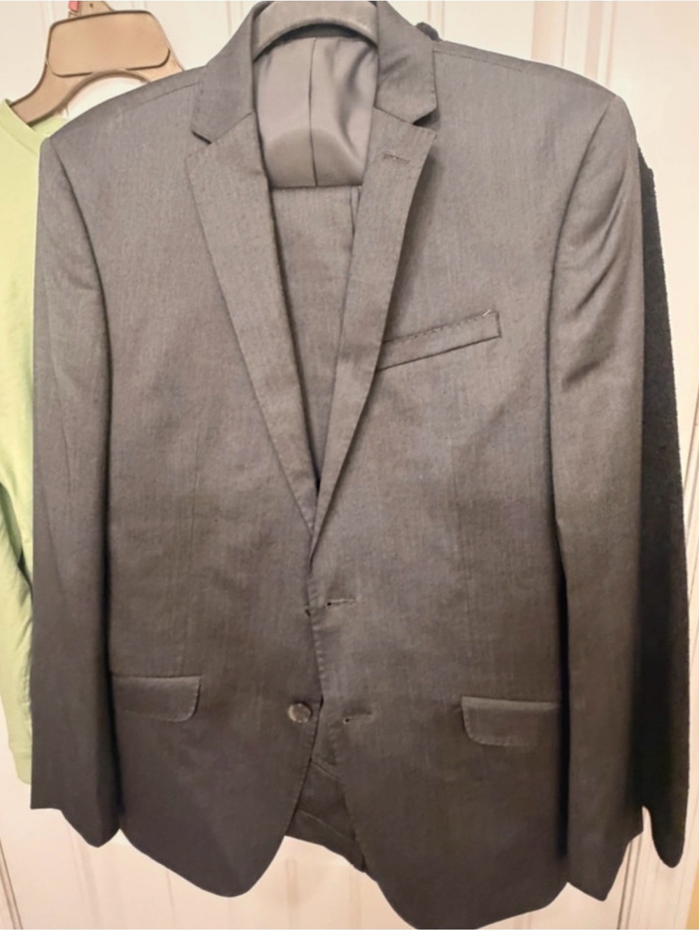 Kenneth Cole Reaction Grey 2-Piece Suit Set | Skinny Fit 38R / W31 pants 31/32